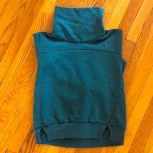 Alo Haze Green Turtleneck Sweatshirt